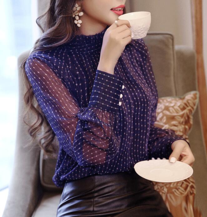 Ladies polka dot lace bottoming shirt