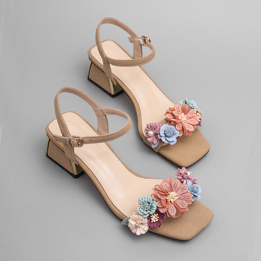 Women's Fashion Summer New Mid Heel Retro Flower Sandals