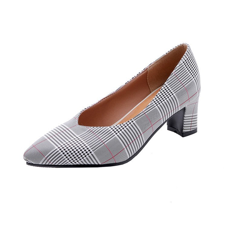 Plaid pointed pumps